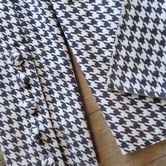 Solitaire Houndstooth Blazer - Picture 3 of 3